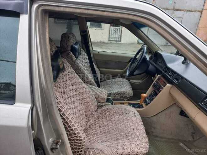 Mercedes E 230 1989, 390,000 km - 2.3 l - Bakı