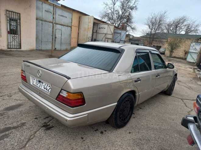 Mercedes E 230 1989, 390,000 km - 2.3 l - Bakı