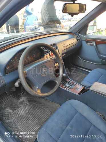 Mercedes C 220 1995, 350,000 km - 2.2 l - Mingəçevir