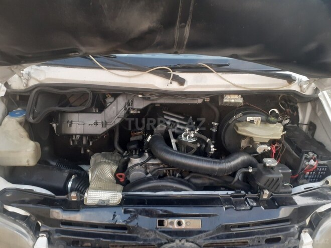 Mercedes Sprinter 313 2002, 180,000 km - 2.2 l - Gəncə