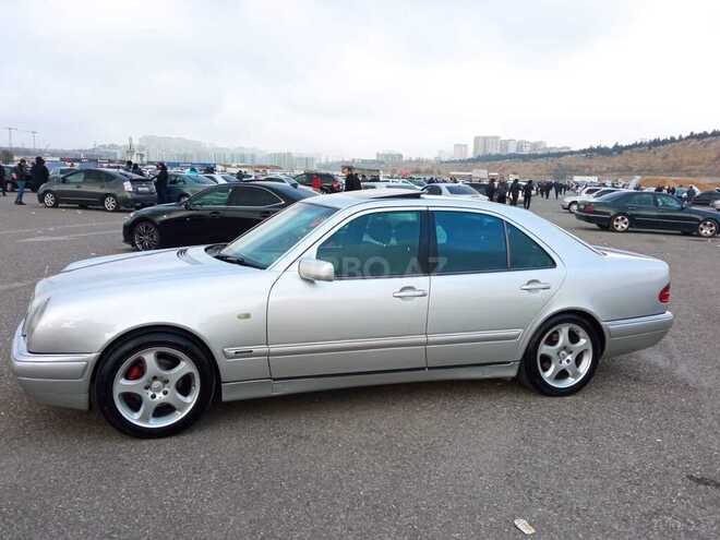 Mercedes E 240 1998, 203,086 km - 2.4 l - Bakı