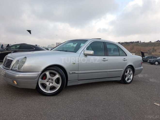 Mercedes E 240 1998, 203,086 km - 2.4 l - Bakı