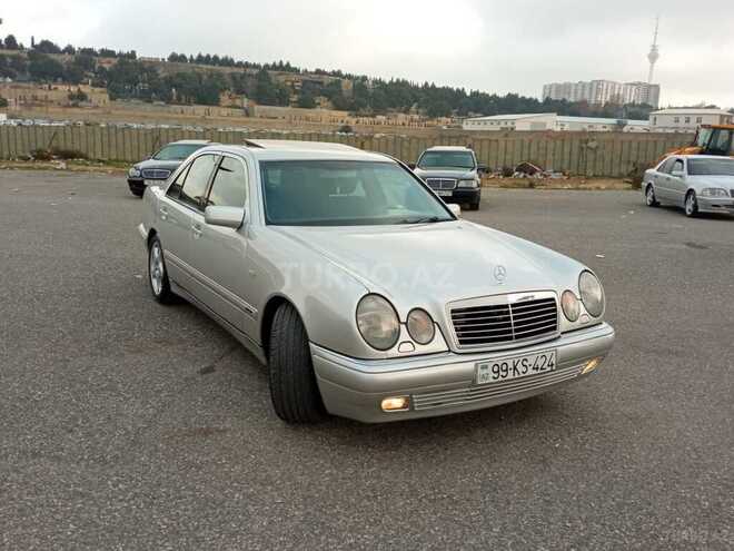 Mercedes E 240 1998, 203,086 km - 2.4 l - Bakı