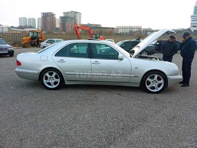 Mercedes E 240 1998, 203,086 km - 2.4 l - Bakı
