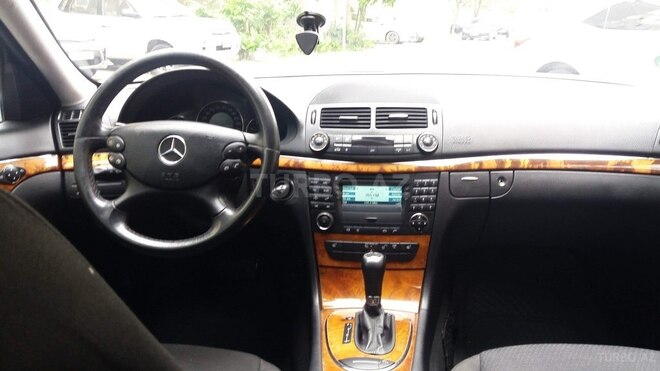 Mercedes E 220 2007, 263,000 km - 2.2 л - Bakı