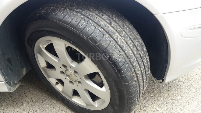 Mercedes E 220 2007, 263,000 km - 2.2 л - Bakı