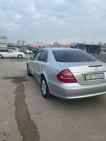 Mercedes E 270 2002, 461,800 km - 2.7 l - Bakı