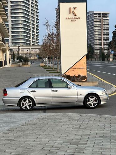 Mercedes C 200 1999, 238,500 km - 2.0 l - Bakı