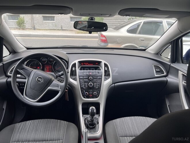 Opel Astra 2012, 148,500 km - 1.3 l - Bakı