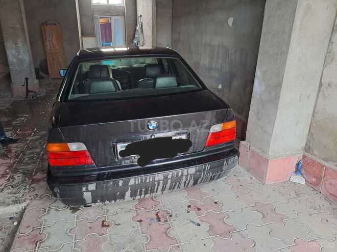 BMW 318 1992, 169,000 km - 1.8 l - Quba