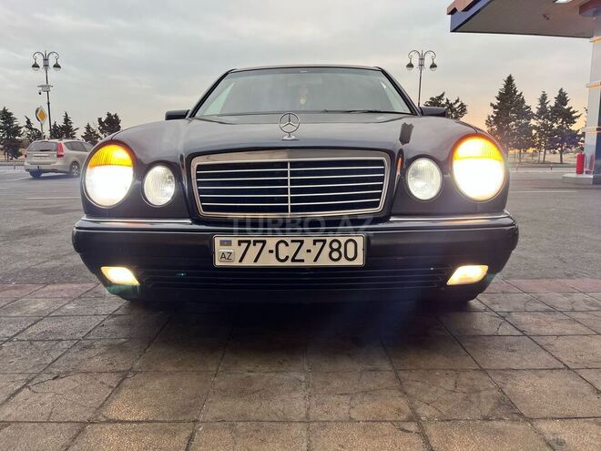 Mercedes E 240 1998, 235,000 km - 2.4 l - Bakı