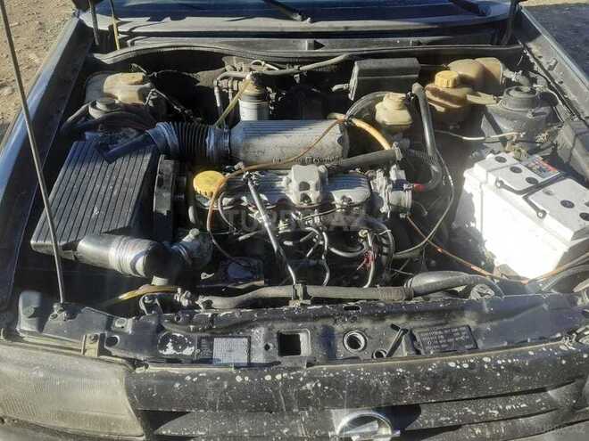 Opel Astra 1994, 393,939 km - 1.7 л - Qusar