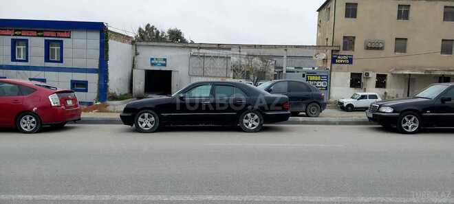 Mercedes E 270 2001, 285,000 km - 2.7 l - Bakı