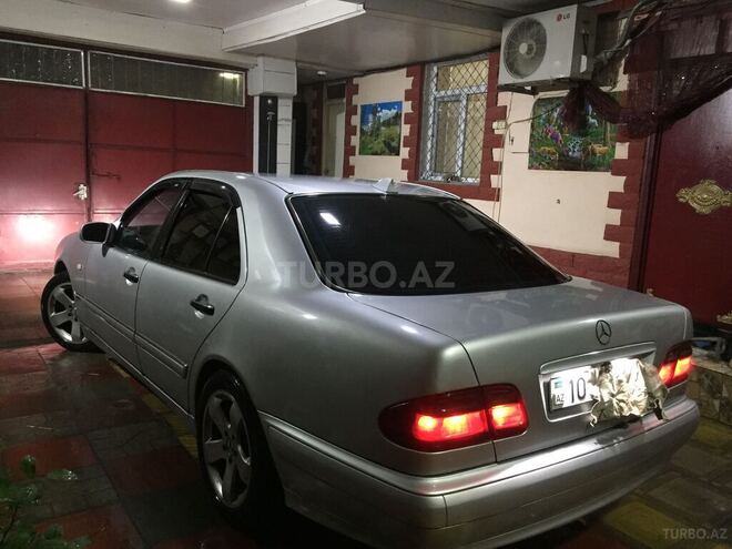 Mercedes E 230 1995, 400,000 km - 2.3 л - Bakı