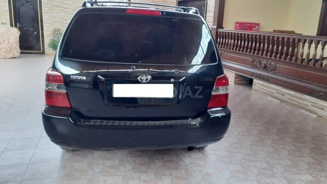 Toyota Highlander 2006, 300,000 km - 2.4 l - Tovuz