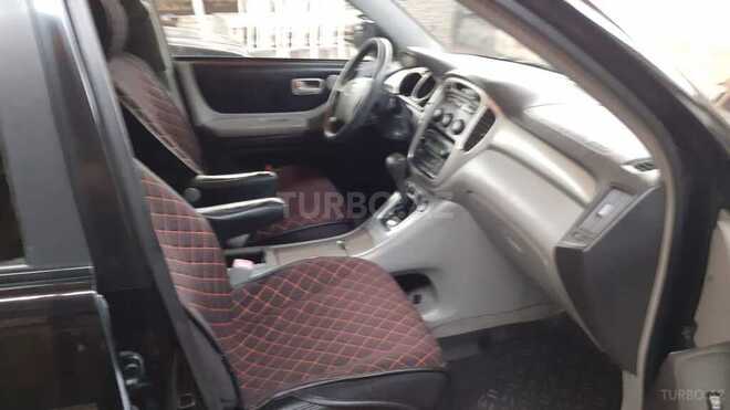 Toyota Highlander 2006, 300,000 km - 2.4 l - Tovuz