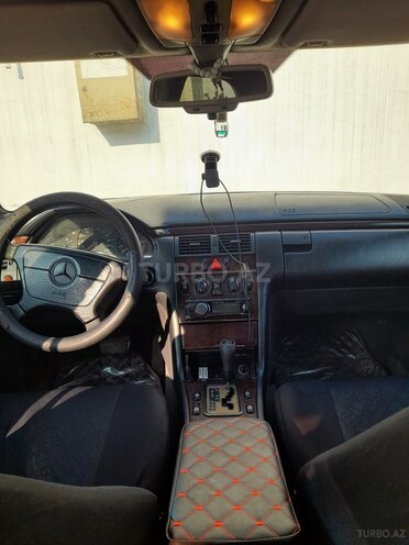 Mercedes E 220 1997, 348,627 km - 2.2 l - Bakı