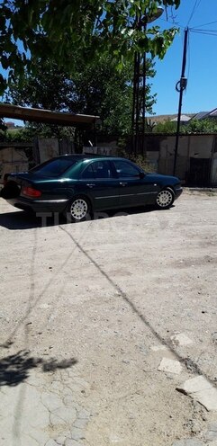 Mercedes E 230 1997, 391,000 km - 2.3 л - Bakı