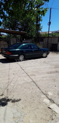 Mercedes E 230 1997, 391,000 km - 2.3 л - Bakı