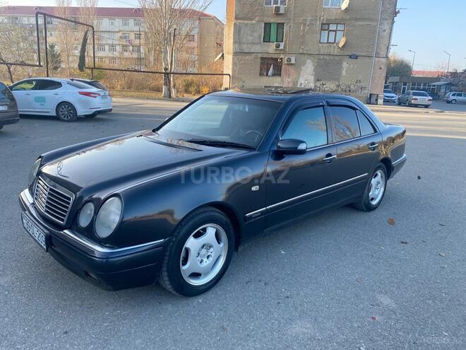 Mercedes E 240 1998, 289,000 km - 2.4 l - Bakı
