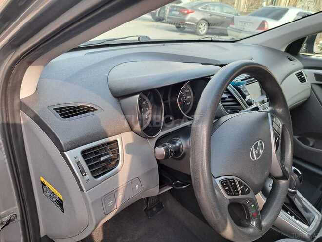 Hyundai Elantra 2014, 233,355 km - 1.8 л - Mingəçevir