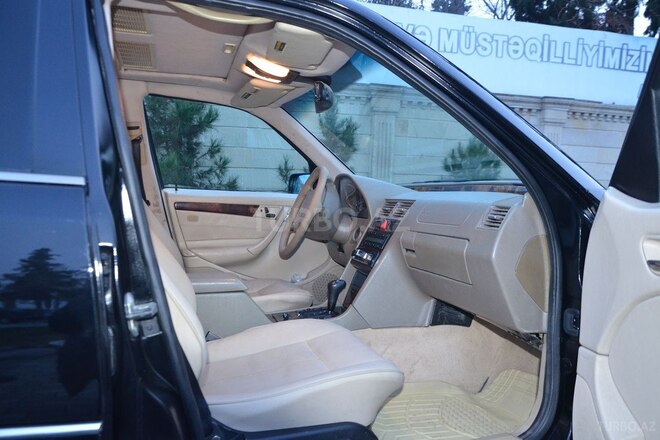Mercedes C 230 1998, 438,363 km - 2.3 l - İmişli