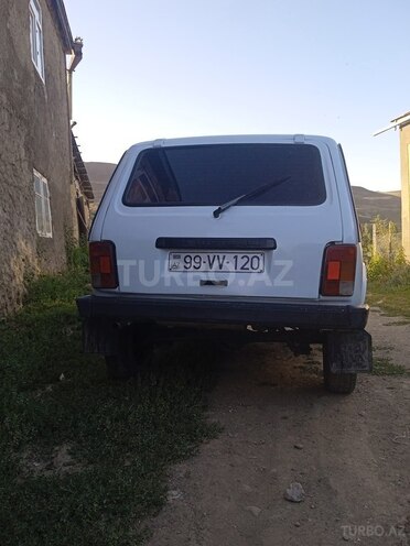 LADA (VAZ) Niva 1999, 80,000 km - 1.6 l - Qusar