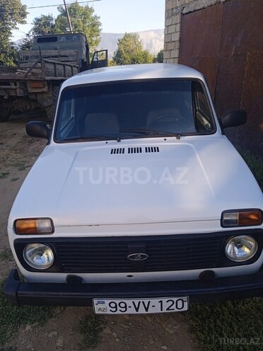 LADA (VAZ) Niva 1999, 80,000 km - 1.6 l - Qusar