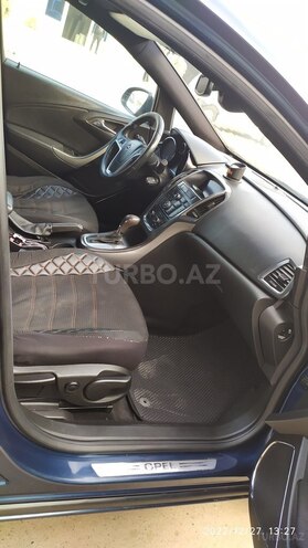 Opel Astra 2012, 140,012 km - 1.6 l - Salyan