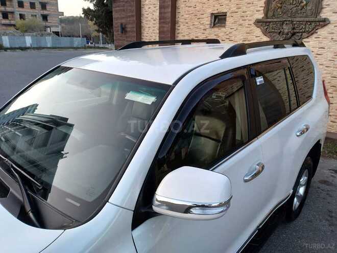 Toyota Prado 2011, 179,000 km - 2.7 l - Bakı