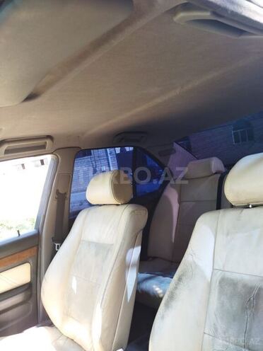 BMW 520 1988, 220,000 km - 2.0 l - Gəncə