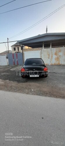 Hyundai Sonata 2000, 186,136 km - 2.0 l - Salyan