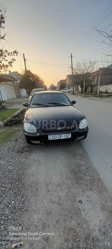 Hyundai Sonata 2000, 186,136 km - 2.0 l - Salyan