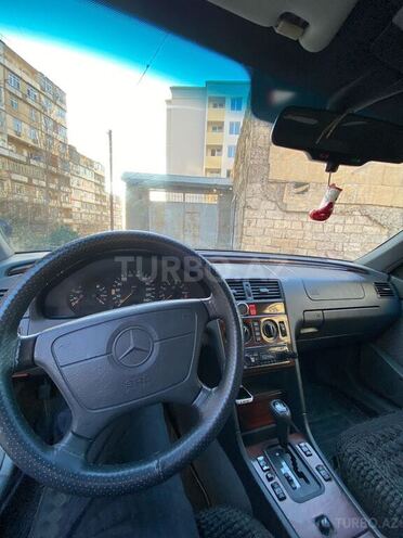 Mercedes C 220 1994, 380,000 km - 2.2 l - Bakı