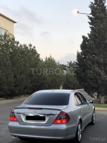 Mercedes E 220 2006, 267,000 km - 2.2 л - Bakı