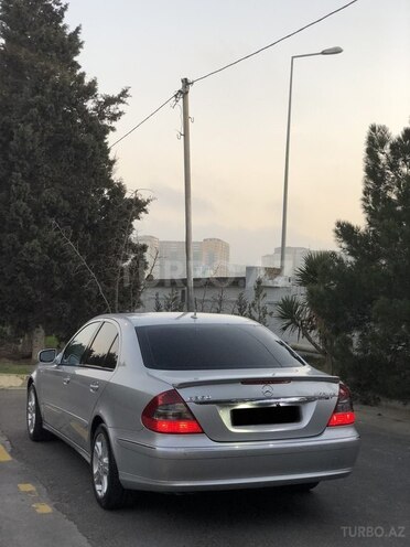 Mercedes E 220 2006, 267,000 km - 2.2 л - Bakı