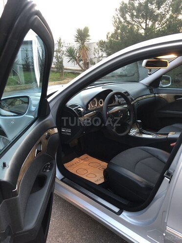 Mercedes E 220 2006, 267,000 km - 2.2 л - Bakı