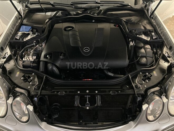 Mercedes E 220 2006, 267,000 km - 2.2 л - Bakı
