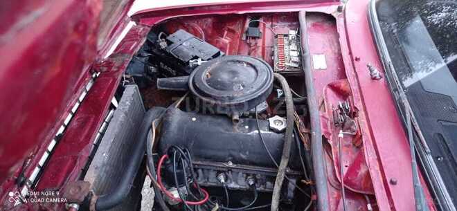 LADA (VAZ) 2105 1982, 200,000 km - 1.3 l - Salyan