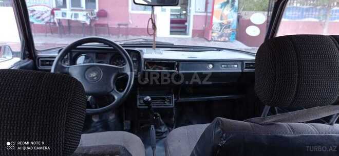 LADA (VAZ) 2105 1982, 200,000 km - 1.3 l - Salyan