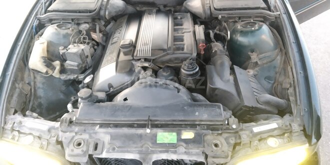 BMW 525 2001, 241,952 km - 2.5 л - Bakı