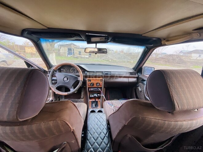 Mercedes E 230 1991, 56,665 km - 2.3 l - Bakı
