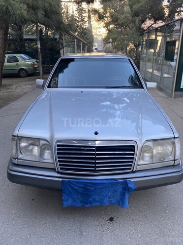 Mercedes E 250 1993, 430,000 km - 2.5 l - Bakı