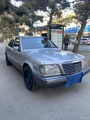Mercedes E 250 1993, 430,000 km - 2.5 l - Bakı