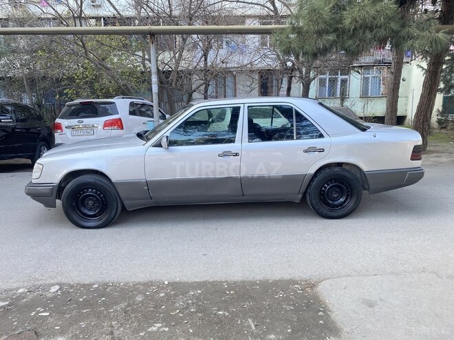 Mercedes E 250 1993, 430,000 km - 2.5 l - Bakı