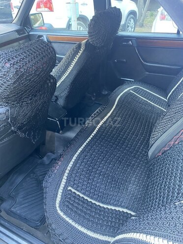 Mercedes E 250 1993, 430,000 km - 2.5 l - Bakı