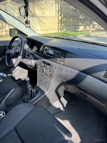 Toyota Corolla 2005, 175,000 km - 1.4 l - Bakı