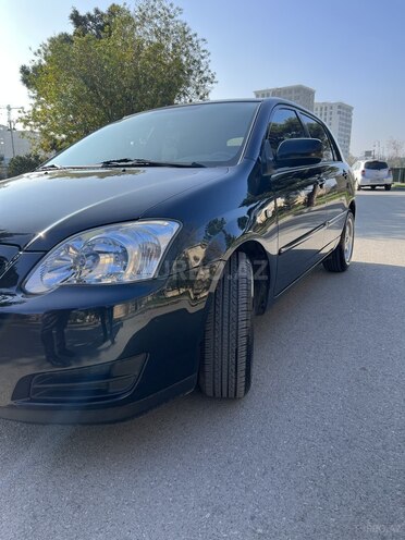 Toyota Corolla 2005, 175,000 km - 1.4 l - Bakı