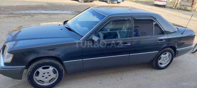 Mercedes E 220 1994, 530,708 km - 2.2 l - Bakı