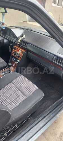 Mercedes E 220 1994, 530,708 km - 2.2 l - Bakı